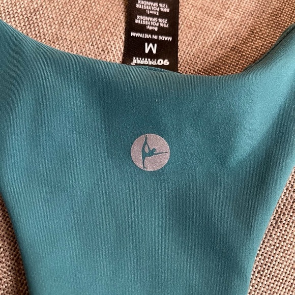 2/$30 90 Degrees Sports Bra size M - Picture 4 of 6